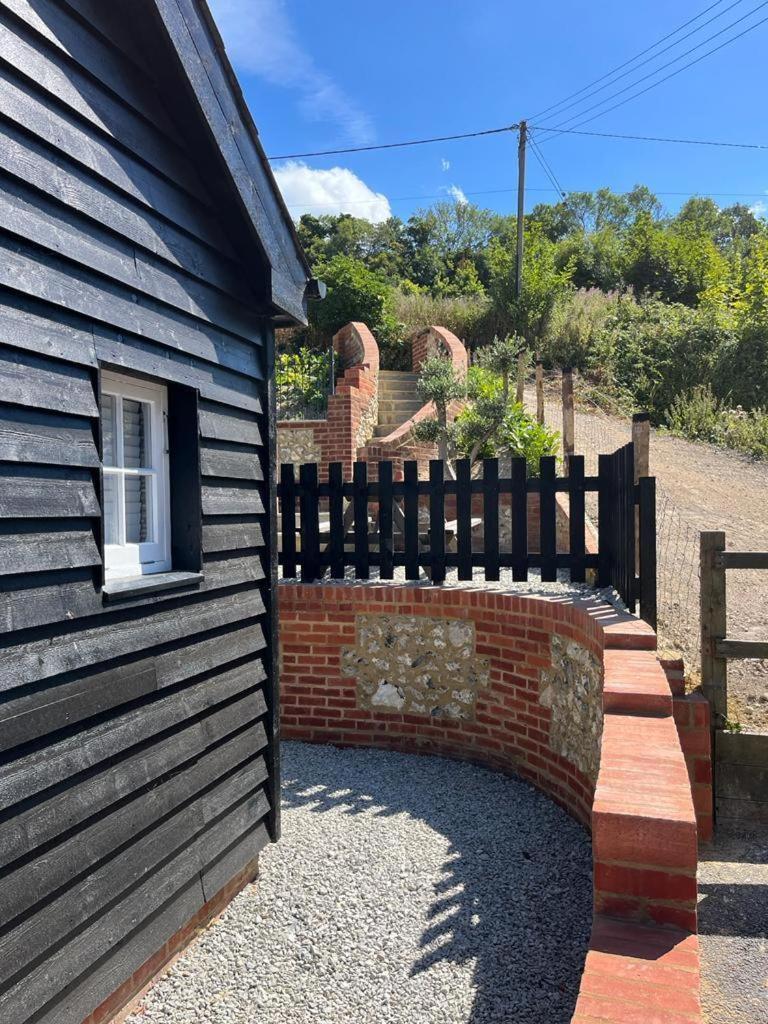 The Lydden Bell Bed & Breakfast Екстериор снимка