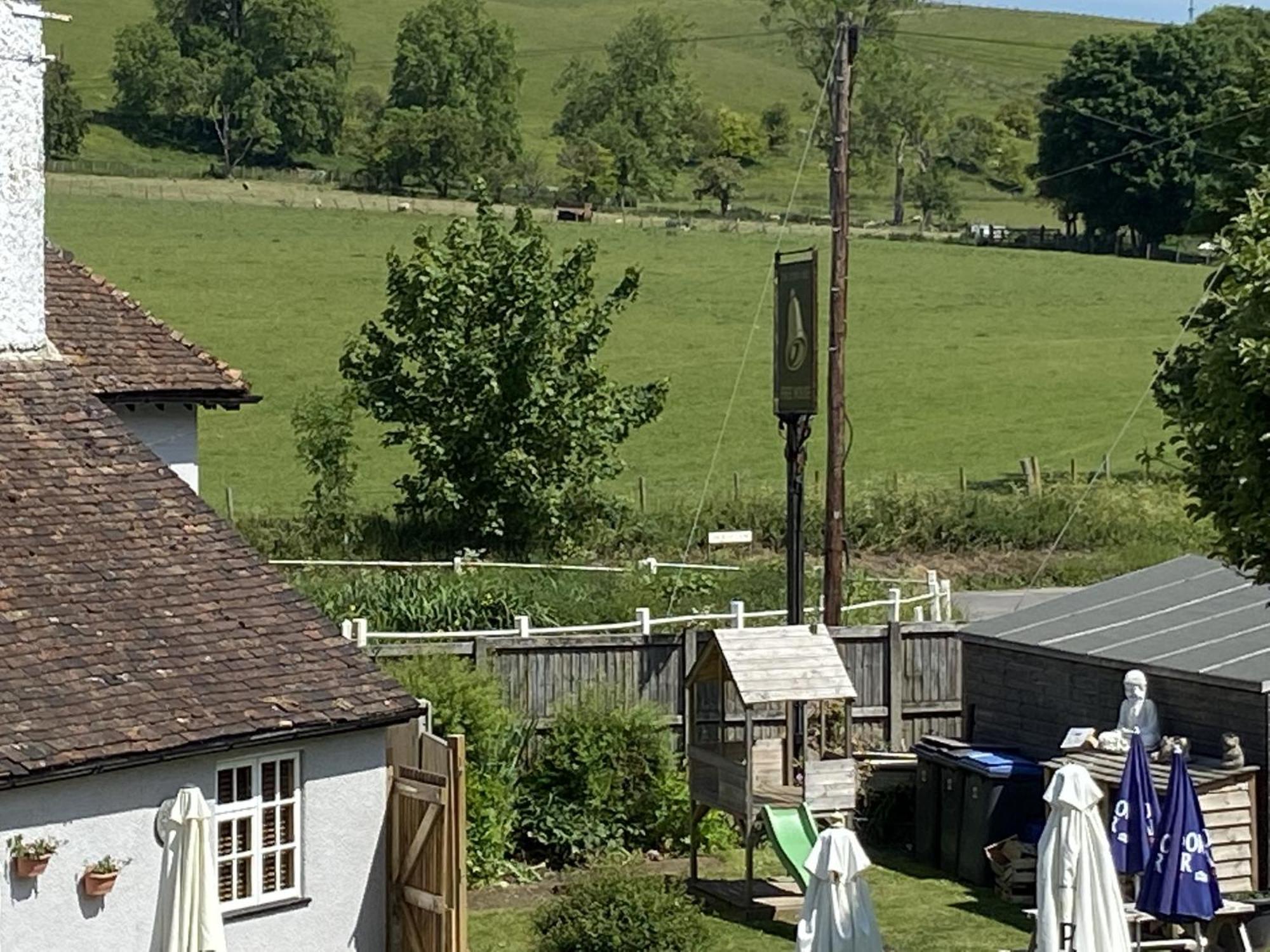 The Lydden Bell Bed & Breakfast Екстериор снимка